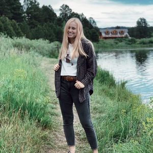 Meet your Posher, Cori